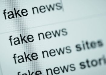 Découvrez Comment 2 000 Milliards de Dollars ont Disparu en 10 Minutes à Cause d&rsquo;une Fake News sur les Tarifs Douaniers !