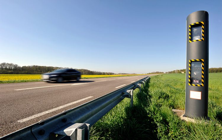 Gare à votre rétroviseur : la nouvelle armada de radars débarque en 2025
