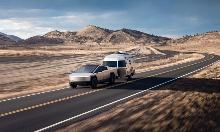 Tesla dévoile le Cybertruck RWD pour faire briller l&rsquo;AWD comme une incroyable affaire !
