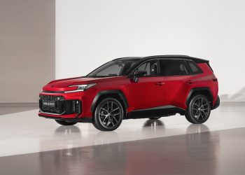 Nouveau Toyota RAV4 : un hybride qui défie l&rsquo;intelligence des électriques !