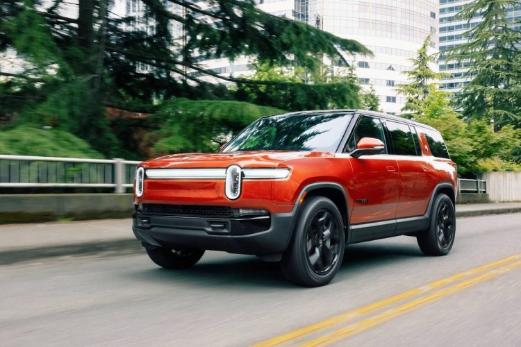 Volkswagen investit un milliard dans Rivian : une stratégie audacieuse qui pourrait tout changer !