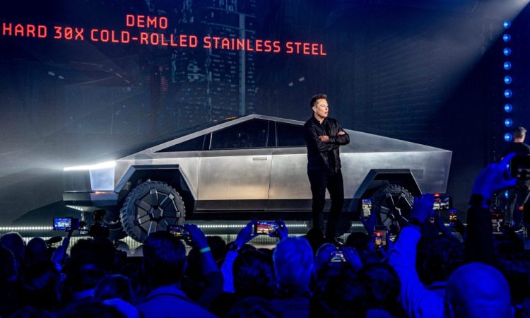 Elon Musk dévoile son plan audacieux pour le rôle de PDG de Tesla : une révélation qui va changer la donne !