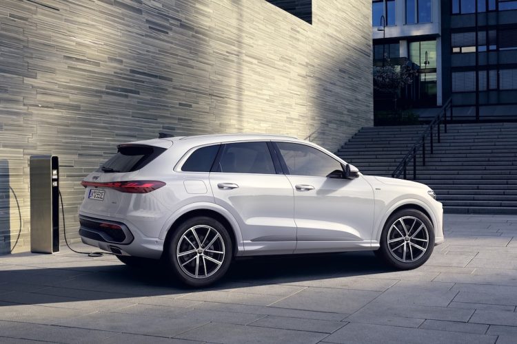 Les tarifs inattendus du nouveau Q5 e-hybrid d&rsquo;Audi viennent de tomber !
