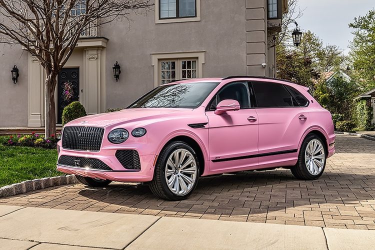 Bentley face à un choc de couleurs : la crise qui secoue la marque !