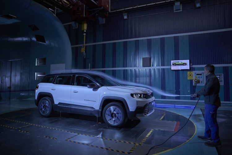 Incroyable : une Jeep ose prétendre à l’aérodynamisme dans un monde si drôle !