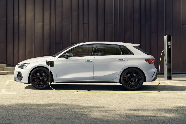 Audi A3 Sportback hybride rechargeable à 390 € sans apport : une offre qui pourrait vous étonner !