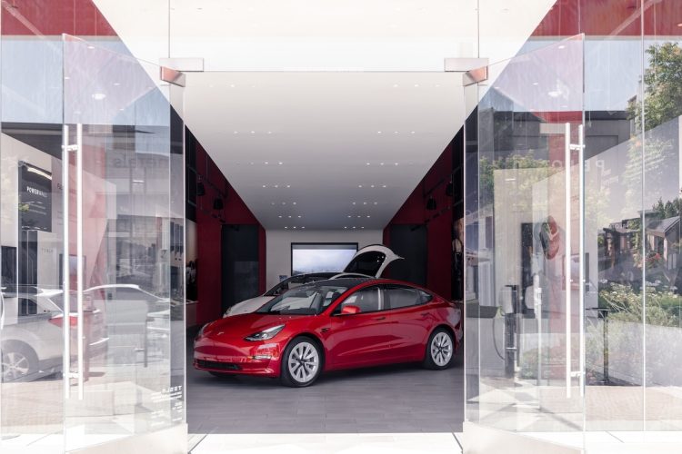 Les Tesla vont-elles vraiment s’auto-livrer à leurs clients ?