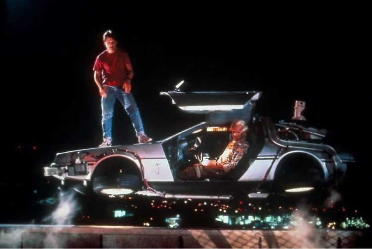 Voiture volante ou autonome : le cinéma a-t-il vraiment raté la réalité ?