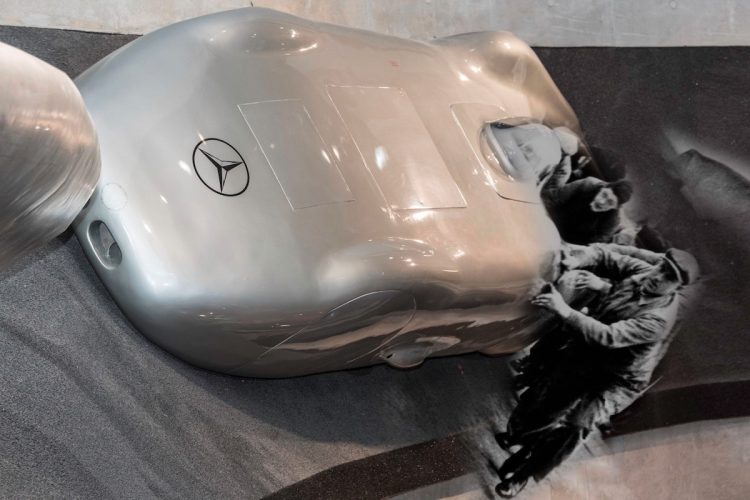 Cette Mercedes a atteint 432 km/h sur autoroute… 87 ans plus tard, la légende fait encore trembler !