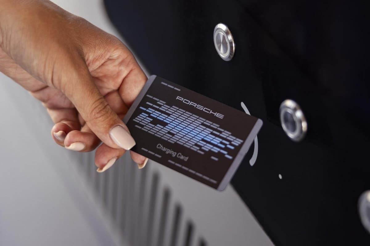 Le chic ultime ? La carte de recharge Porsche !
