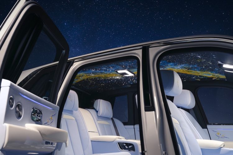 Une Rolls Royce ornée de la Voie Lactée : l’obsession qui fascine !