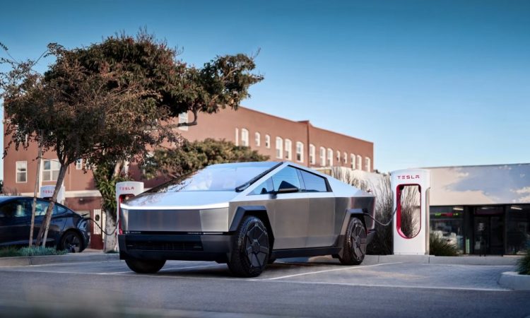 Tesla Dévoile la Véritable Version du Cybertruck : La Fin des Mystères Sur ses Finitions !