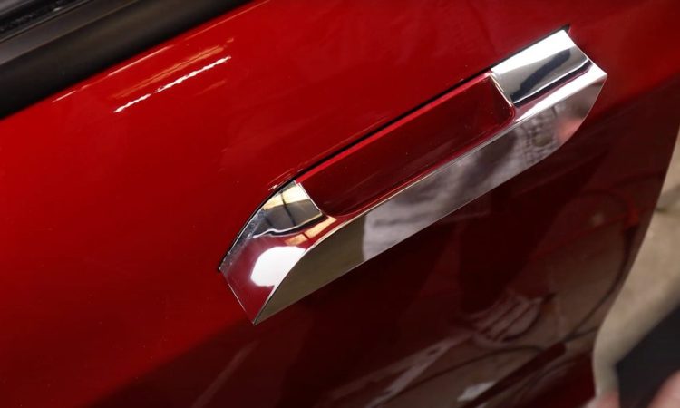 Tesla s’apprête à modifier une pièce de voiture ultra-scrutée grâce à une ingénierie astucieuse !