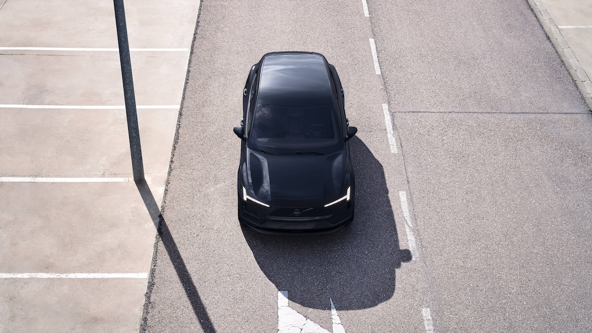 Volvo EX30 en extérieur