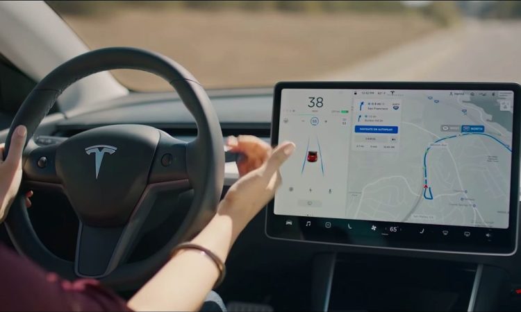 Tesla Élargit l’Accessibilité de sa Nouvelle Suite de Conduite Autonome : Découvrez Comment en Bénéficier !