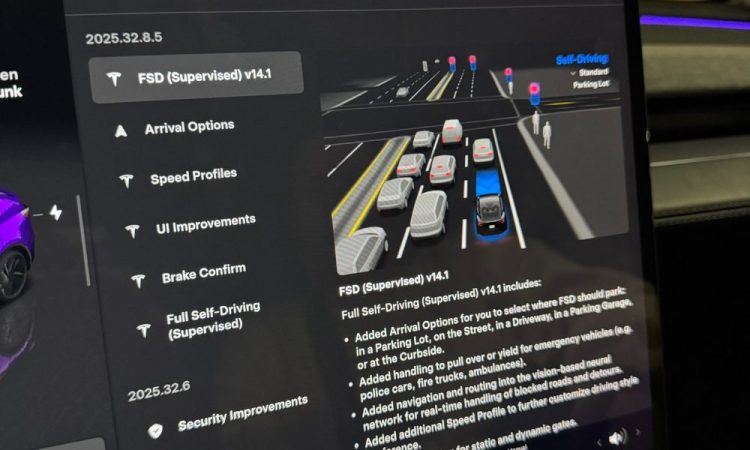 Tesla Full Self-Driving v14.1 : des fonctionnalités de Robotaxi qui vont vous surprendre !