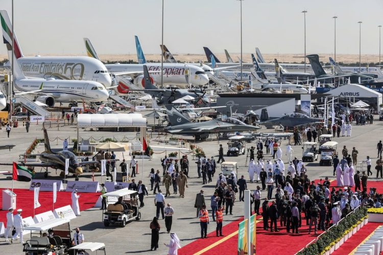 Airbus et Boeing : la bataille spectaculaire qui secoue Dubaï !