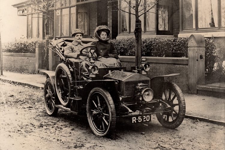 Le jour où Rolls-Royce a vu le jour : une légende qui a bouleversé l&rsquo;automobile !