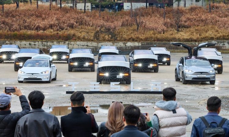 Le Cybertruck de Tesla fait une entrée triomphale en Corée du Sud, mais à quel prix ?