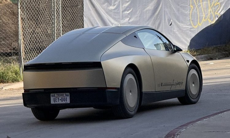 Les tests de Tesla Cybercab s’emballent : des unités prêtes pour la production surprenantes à l’horizon !