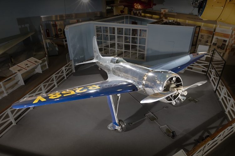 Hughes a-t-il vraiment pulvérisé le ciel transcontinental il y a 89 ans ? Vous serez surpris par cette histoire !