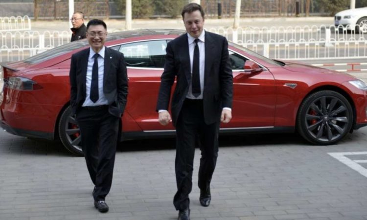 Tesla sécurise le cerveau stratégique d’Elon Musk pour relever des défis inédits dans son ère la plus ambitieuse !