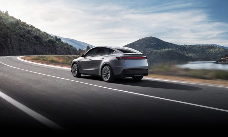 Tesla FSD (supervisé) pourrait surprendre avec son approbation aux Pays-Bas le mois prochain, selon Musk.