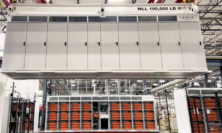La progression de l’usine Tesla Megapack au Texas s’accélère grâce à une vente immobilière surprenante !