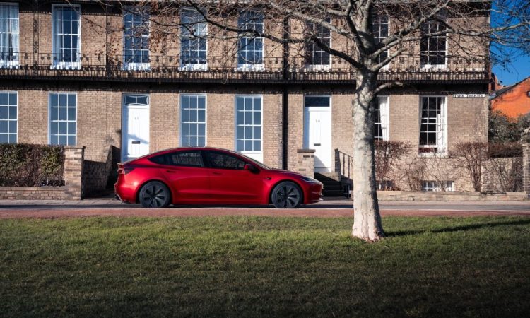La Tesla Model 3 triomphe en remportant le prestigieux prix de la meilleure voiture électrique de 2026 !