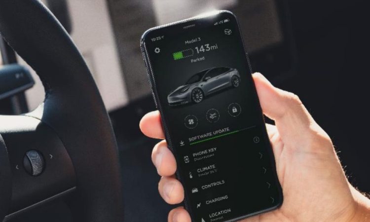 Tesla renforce son application avec des fonctionnalités de sécurité, d’assurance et de stockage qui pourraient changer la donne.